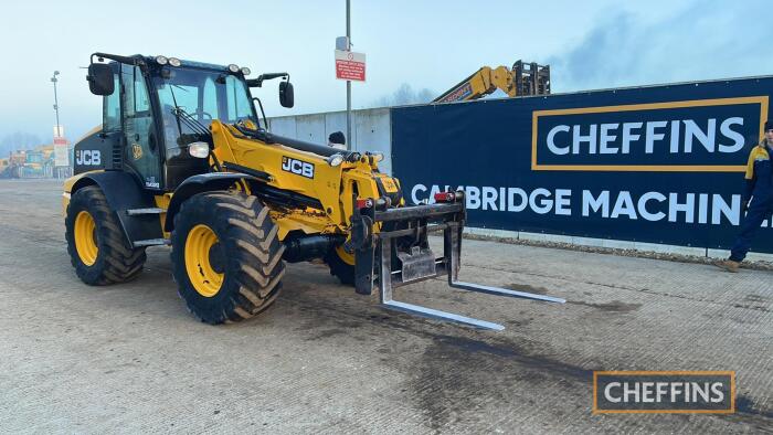 JCB TM320 Agri c/w 6 speed, 40kph, air con, SRS, Q-fit headstock Hours: approx 5200 Reg. No. YG66 FUA