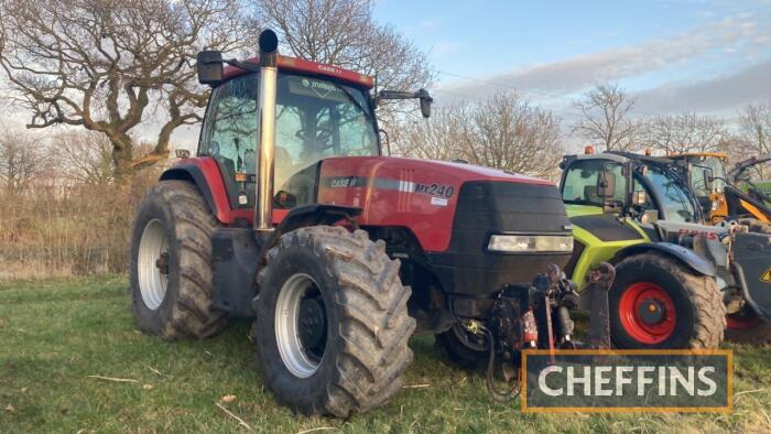 2001 CASE IH MX240 4wd TRACTOR Fitted with front linkage Reg. No. Y353 AOR Serial No. JJA0111750 Hours: 9,139 FDR: 01/08/2001