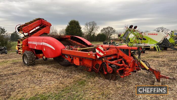 1999 Grimme GZ1700 DLS trailed 2row potato harvester with a set of carrot fingers. Serial No. 44200428