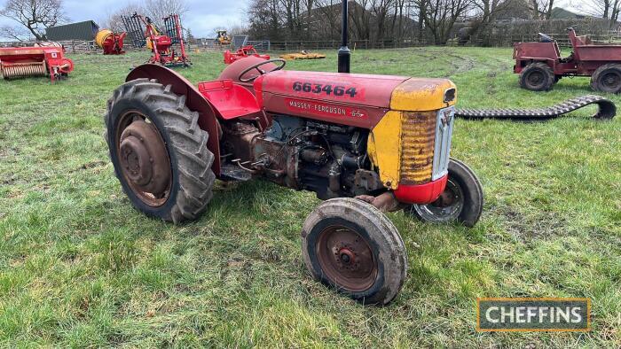 MASSEY FERGUSON 65 MK.II 4cylinder diesel 2wd TRACTOR Part restored and requires finishing