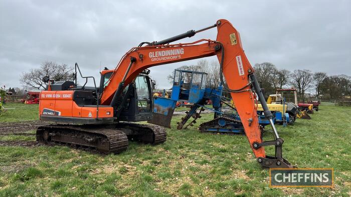 2017 DOOSAN DX140LC-S metal tracked EXCAVATOR Serial No: DHKCEBRAH0001613 Hours: 4,706