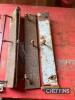 Qty of Hinges UNRE SERVED LOT Qty of Hinges UNRESERVED LOT - 4