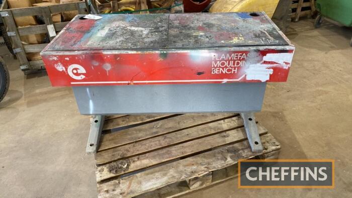 Flame Fast Moulding Bench