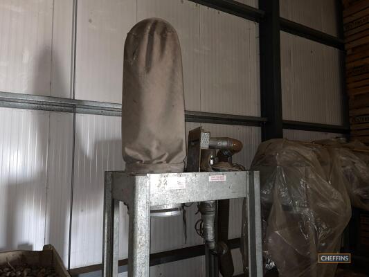 Single bag dust extraction system. Location near Chatteris