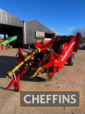 Grimme CS150XL soil separator, automatic depth control, one piece share, rotapower 3 hardened tine shaft, 7 rows of stars with 50mm spacing, hydraulic star adjustment and belt drive for stars. 40mm main web, 20mm cross conveyor web. Hydraulic driven top c