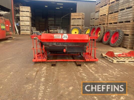 Grimme GT/GZ picking table unit complete with canopy and control box. Location near Taunton.