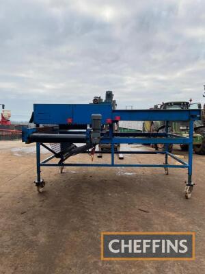 6ft free-standing screen sizer, discharge conveyor, grader screen and undersize conveyor, variable speed for screen and agitation, 3 phase. Location near Taunton.