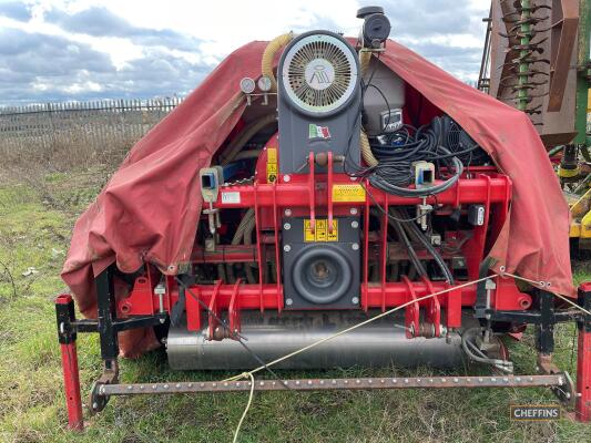 Agricola AI-640 SNT mounted single bed air seeder drill, 28 single line drill with applicator hoppers, fitted with adjustable front comb, front and rear press rollers. Serial No 130273, Year 2013. Location Chatteris, Cambs.