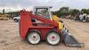 Gehl 5625 Skid Unit c/w bucket - 5