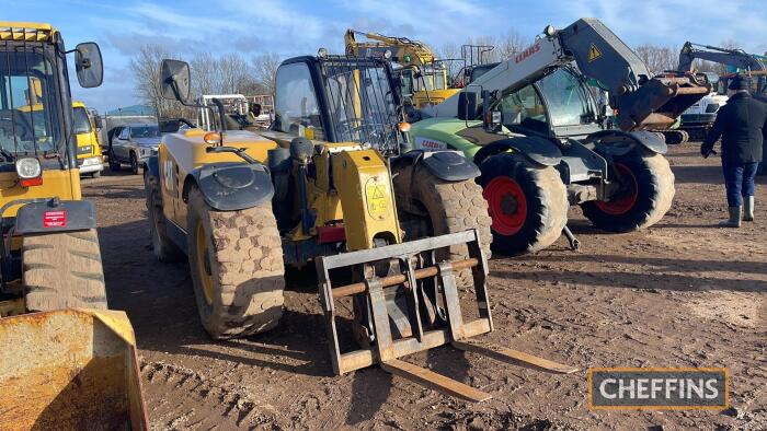 2010 Caterpillar TH407C Telehandler Engine parts missing Reg. No. FX60 CVA Ser. No. YC5000000TBY01079