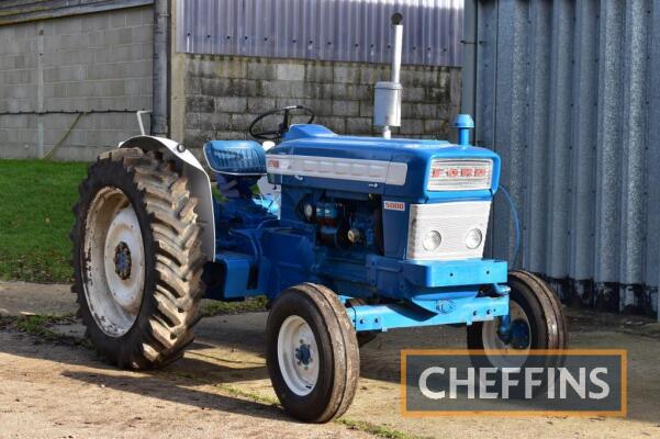 FORD 5000 Super Major Pre-Force 4cylinder diesel TRACTOR Fitted with Select-O-Speed, front weight carrier, rear linkage and drawbar on Firestone 13.6R38 rear and 7.50-16 front wheels and tyres Serial No. RD.074545.J45 PLEASE NOTE; There are no V5 or an