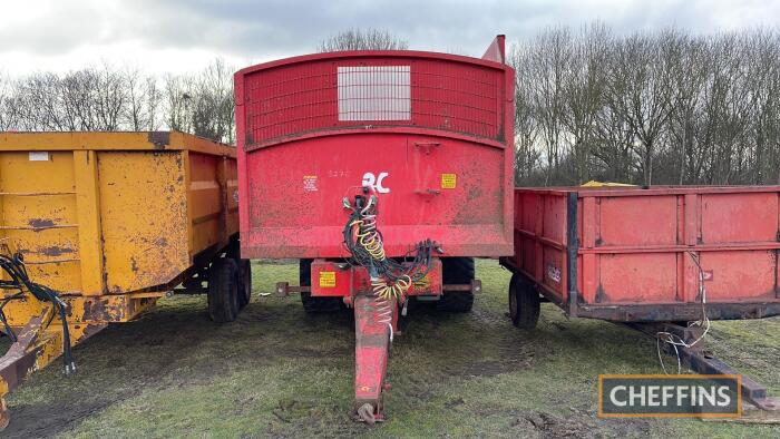 2010 Larrington 18ton Twin Axle Grain Trailer c/w sprung drawbar, air brakes, 560/60/R22.5 floatation tyres, hydraulic tail door, silage doors DIRECT FROM LOCAL FARM