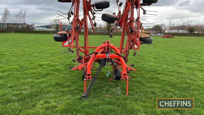 2012 Kuhn GF8702 rotor tedder Serial No. A2013