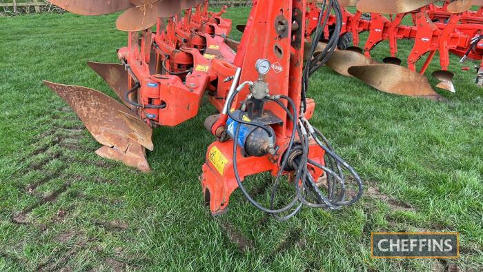 2013 Kuhn VM123 5furrow plough Serial No. D5352