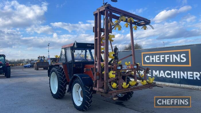 Fiat 82-94 4wd Tractor c/w veg rig & creep speed, registration documents in office Reg. No. L713 JFS Ser. No. 001012289 UNRESERVED LOT