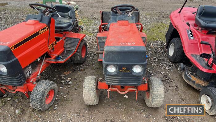 Westwood T1200 Ride on Mower c/w grass collector