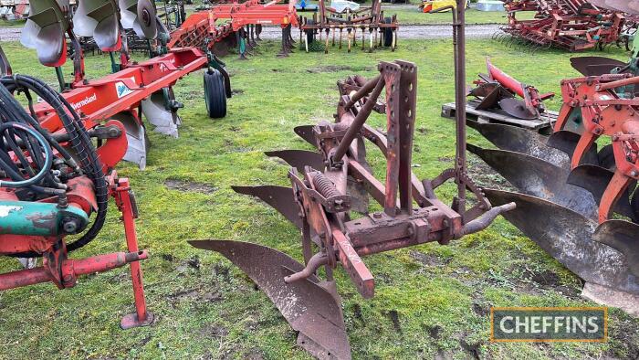 Kverneland Plough