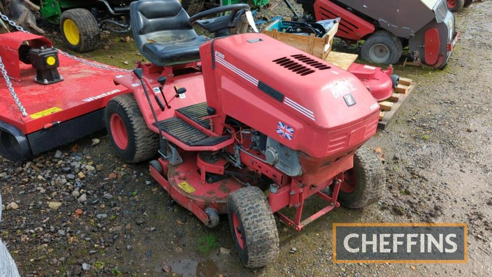 Westwood s1300 discount ride on mower