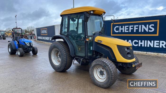 JCB 354 4wd Tractor c/w full air con cab, 54hp, shuttle transmission, grass tyres Ser. No. JBP0354MP71287101