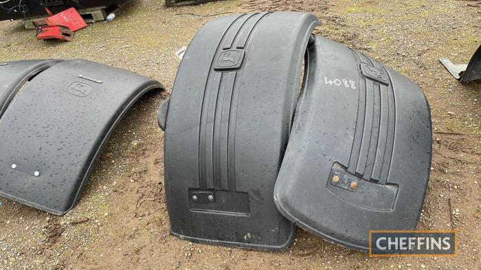 Pr. of Tractor Front Mudguards UNRESERVED LOT