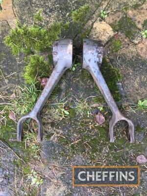 Massey Ferguson 135 original 50 spline hydraulic lift arms