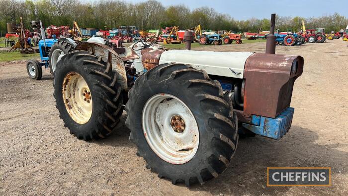 1964 COUNTY Super-6 6cylinder diesel TRACTOR Serial No. 18775 Reported to be a very original tractor showing 4,945 hours and fitted with original heavy duty drawbar and linkage, assistor ram, dual spool valve and wheel weights