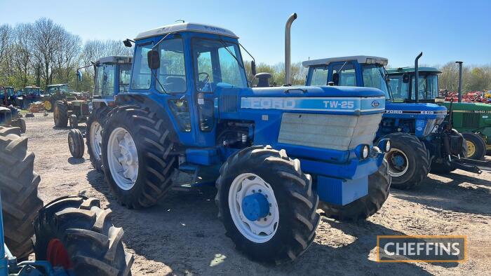 1983 FORD TW-25 6cylinder diesel TRACTOR Reg. No. A520 OAV Serial No. 912269