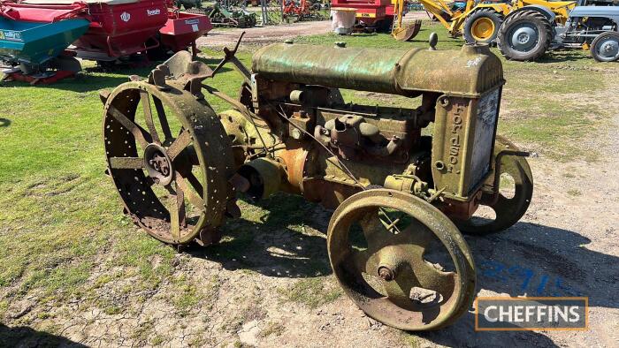 c.1941 FORDSON Standard N 4cylinder petrol/paraffin TRACTOR In need of full restoration. Engine does turn by hand