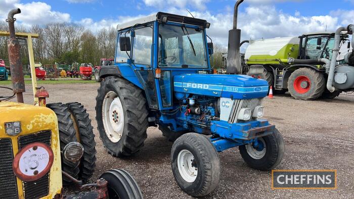 FORD 5610 4cylinder diesel TRACTOR Serial No. BA32757