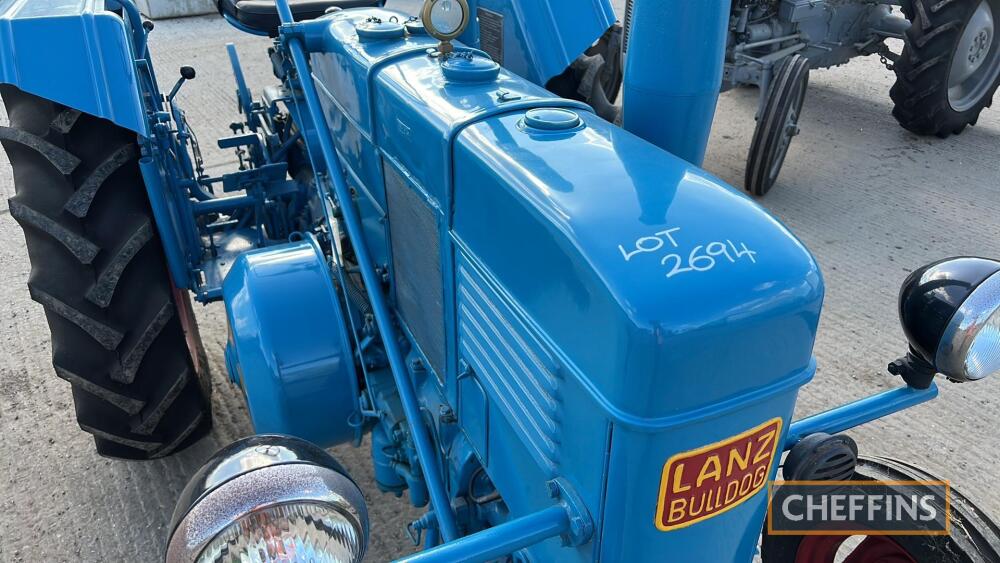 1952 LANZ Bulldog D5506 Diesel TRACTOR Reg. No. 937 XUU Serial No ...