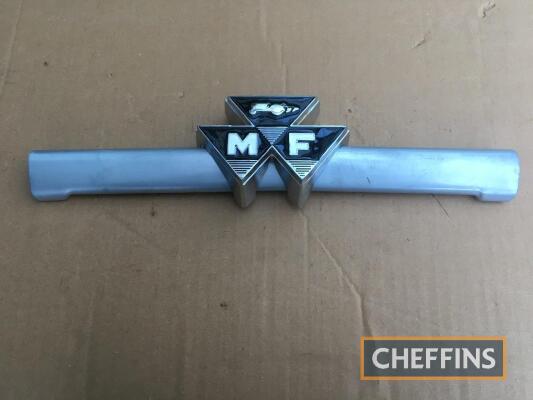 Massey Ferguson 135 front badge bar