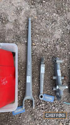 Massey Ferguson 35/135 radius rods