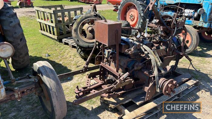 FORDSON E27N P6 TRACTOR In kit form