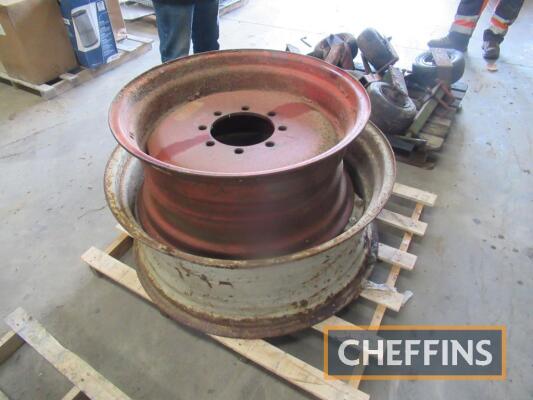 JCB 3C wheel rim & a Ford wheel rim