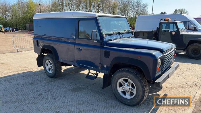 1999 Land Rover 110 300tdi Commercial 
<br/>Reg. No. T918 OEG 
<br/>Chassis No. SALLDHA67WA157271 
<br/>This diesel Landy is finished in blue and has a manual gearbox, it has been fitted with a 2ins lift kit and is poly bushed. The vendor states that the