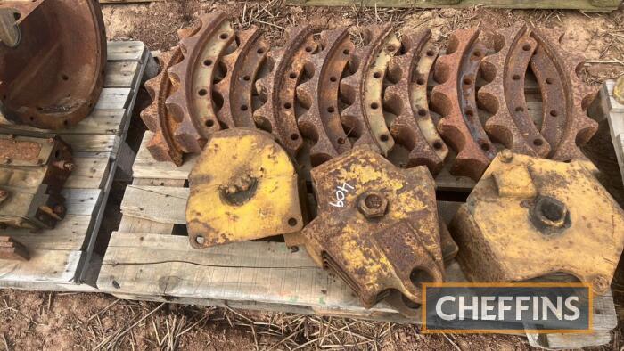 Caterpillar D7 sprocket segments and dozer blade blocks