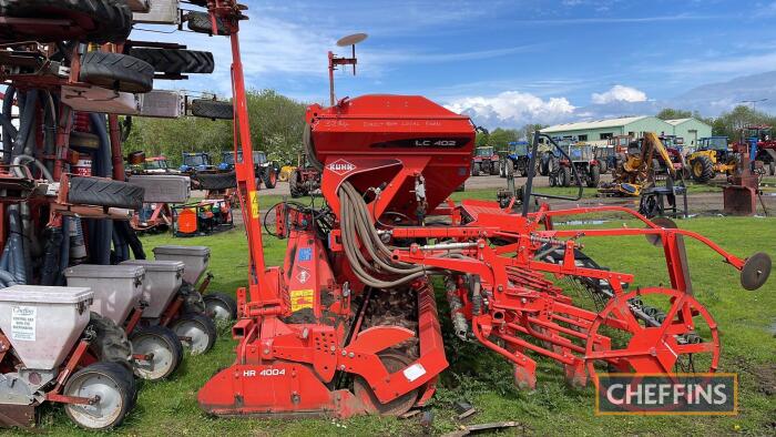 2015 Kuhn Ventra Combination 4m Drill c/w control box in office