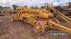 CATERPILLAR trailed grader - 7