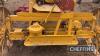 CATERPILLAR trailed grader - 23