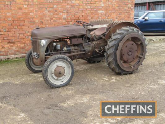 c.1946 FORD-FERGUSON 9N 4cylinder petrol/paraffin TRACTOR French Reg No. 225EFG An original tractor on pneumatic tyres fitted with inner rim steel detachable spade lugs. French registration document included