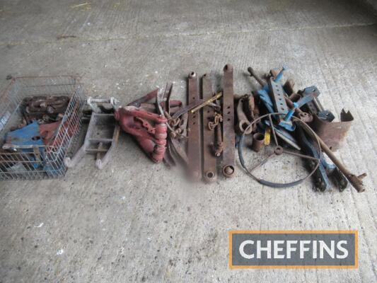 Qty tractor linkage parts and sundry spares