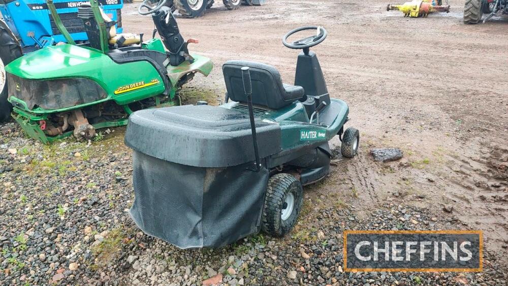 Hayter ride outlet on mower