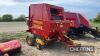 2000 New Holland 658 single axle round baler - 3