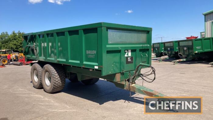 2010 Bailey 14tonne tandem axle steel monocoque trailer with hydraulic tailgate, sprung drawbar, sprung axles and hydraulic brakes on 560/60R22.5 Michelin wheels and tyres Serial No. 9229