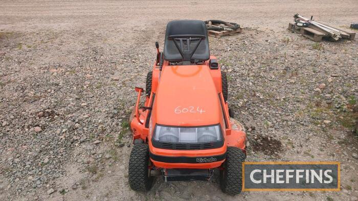 Kubota T1400 Ride on Mower c/w key in office recent new battery fitted Ser. No. 40940