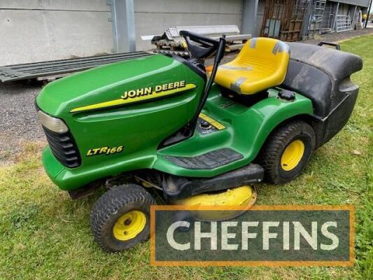 John Deere LTR 166 Ride on Mower