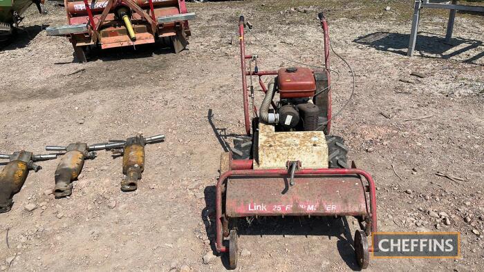 Pedestrian Petrol Driven Walk Behind 25in Flail Mower