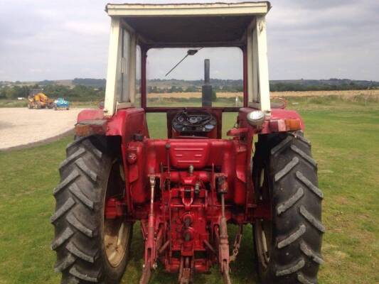 1976 INTERNATIONAL 574 68 4cylinder diesel TRACTOR Reg. No. RDN 924P Serial No. 108231 Described in good condition with just one owner recorded from new and only to have been used on a small farm, HPI checks show an active registration and V5C said to be