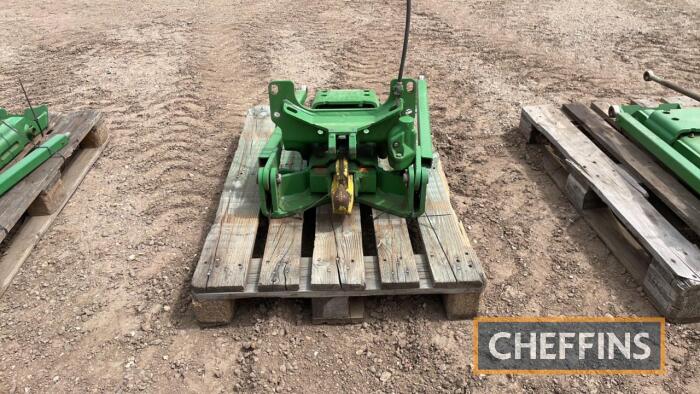 John Deere Hitch UNRESERVED LOT