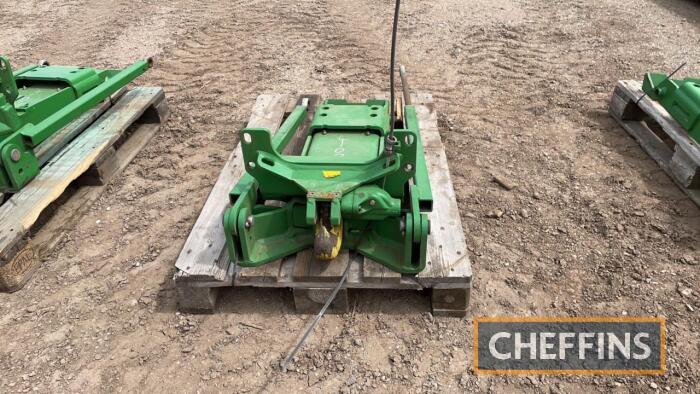 John Deere Hitch UNRESERVED LOT